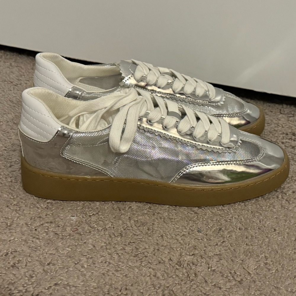 Cool Kenneth Cole size 7 Sam silver mesh lace up sneakers women new